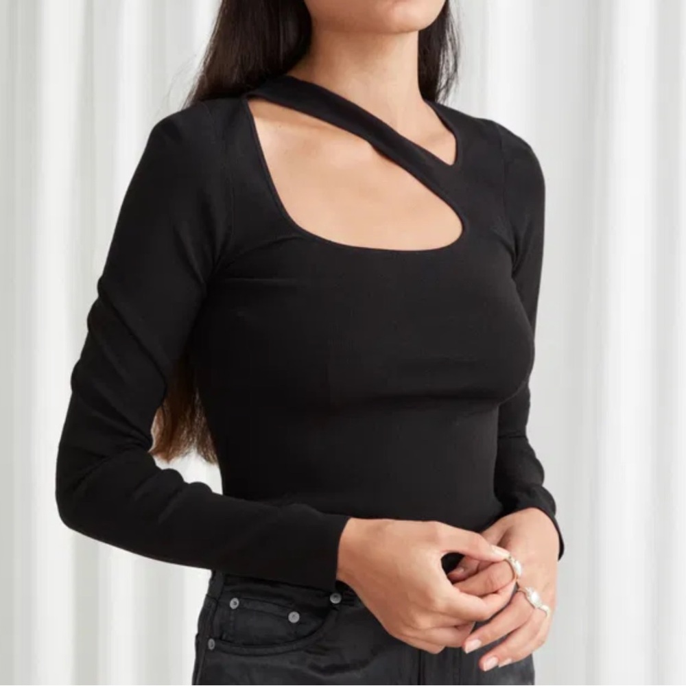 & Other Stories Cut Out Knit Top